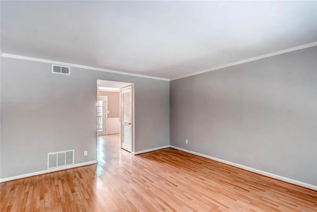 6520 Roswell Road Unit 48, Sandy Springs, Georgia 30328, 2 Bedrooms Bedrooms, ,1 BathroomBathrooms,Residential,Sold,6520 Roswell Road Unit 48,5749016