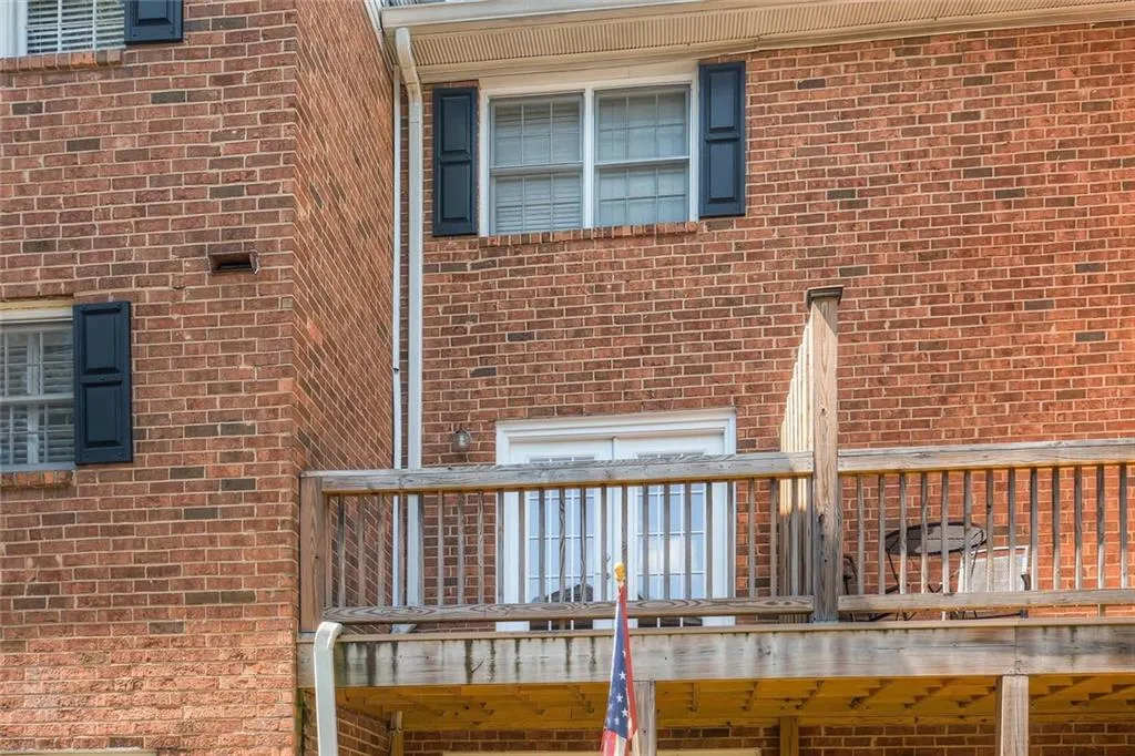 6520 Roswell Road Unit 48, Sandy Springs, Georgia 30328, 2 Bedrooms Bedrooms, ,1 BathroomBathrooms,Residential,Sold,6520 Roswell Road Unit 48,5749016