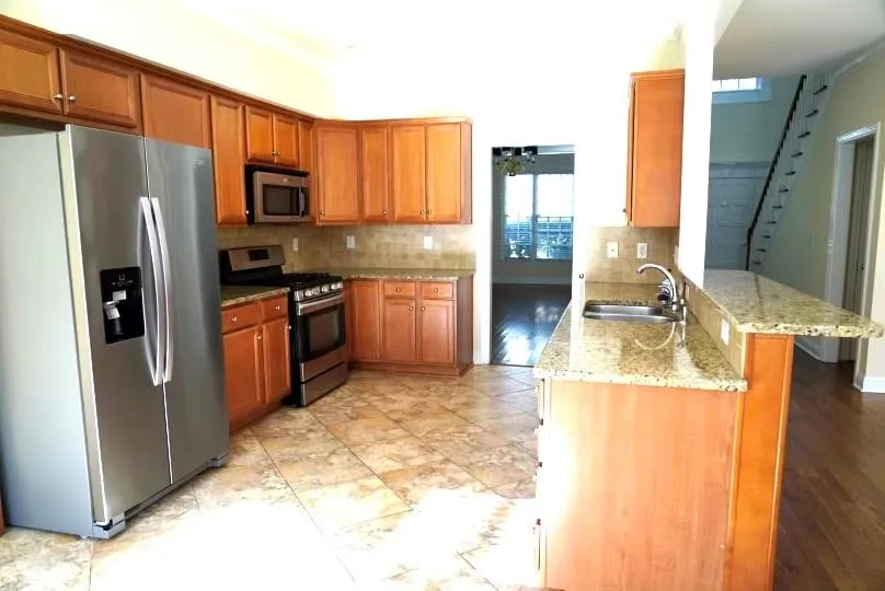 210 Fieldsborn Court, Sandy Springs, Georgia 30328, 4 Bedrooms Bedrooms, ,3 BathroomsBathrooms,Residential,Sold,210 Fieldsborn Court,6946305