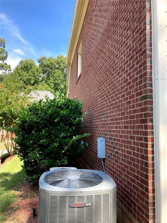 210 Fieldsborn Court, Sandy Springs, Georgia 30328, 4 Bedrooms Bedrooms, ,3 BathroomsBathrooms,Residential,Sold,210 Fieldsborn Court,6946305