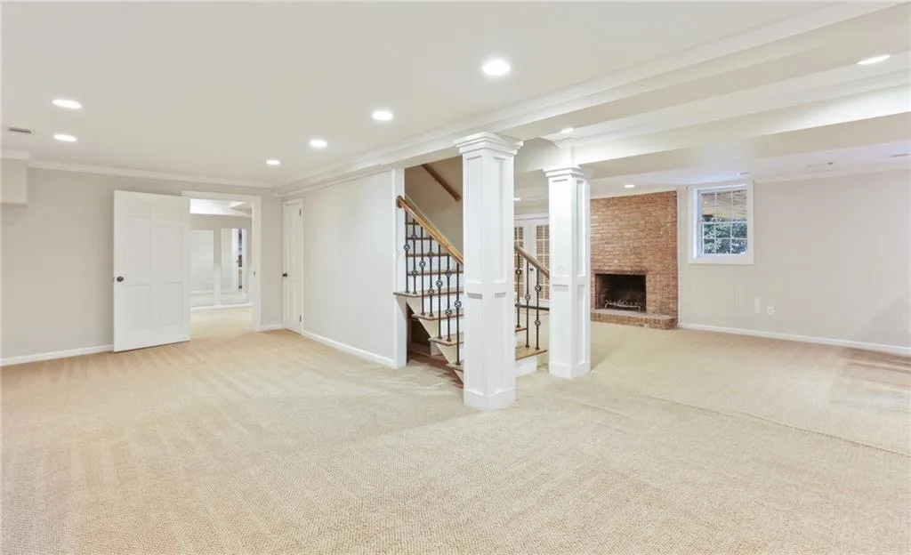 6240 Rivercliffe Drive, Sandy Springs, Georgia 30328, 5 Bedrooms Bedrooms, ,3 BathroomsBathrooms,Residential,Sold,6240 Rivercliffe Drive,6993878