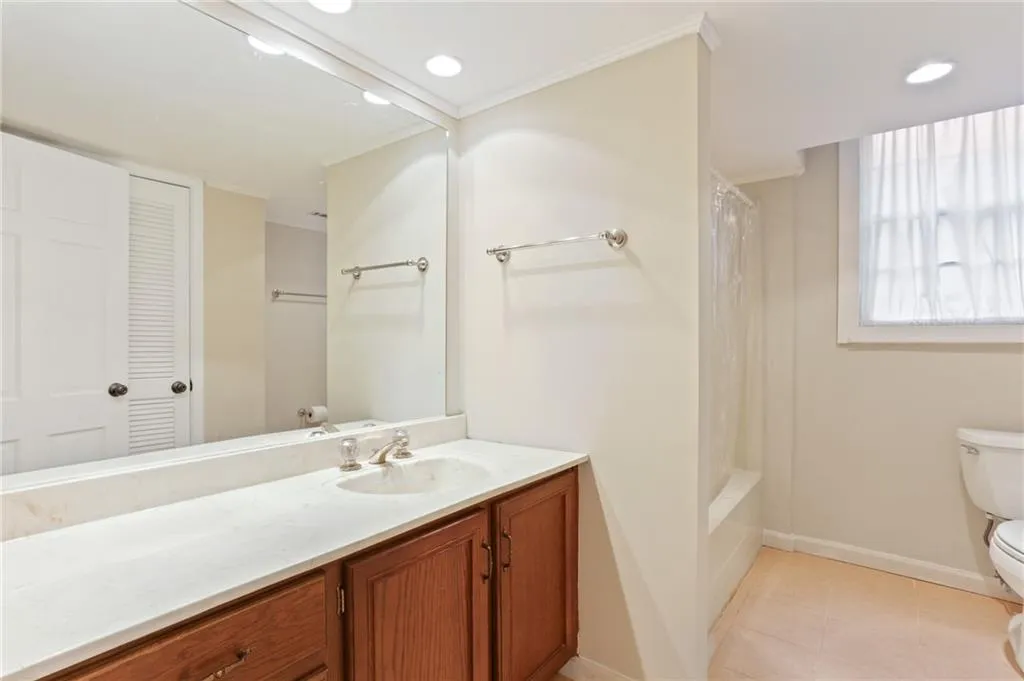 6240 Rivercliffe Drive, Sandy Springs, Georgia 30328, 5 Bedrooms Bedrooms, ,3 BathroomsBathrooms,Residential,Sold,6240 Rivercliffe Drive,6993878