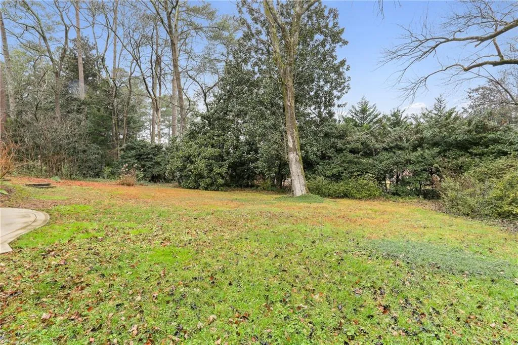 6240 Rivercliffe Drive, Sandy Springs, Georgia 30328, 5 Bedrooms Bedrooms, ,3 BathroomsBathrooms,Residential,Sold,6240 Rivercliffe Drive,6993878
