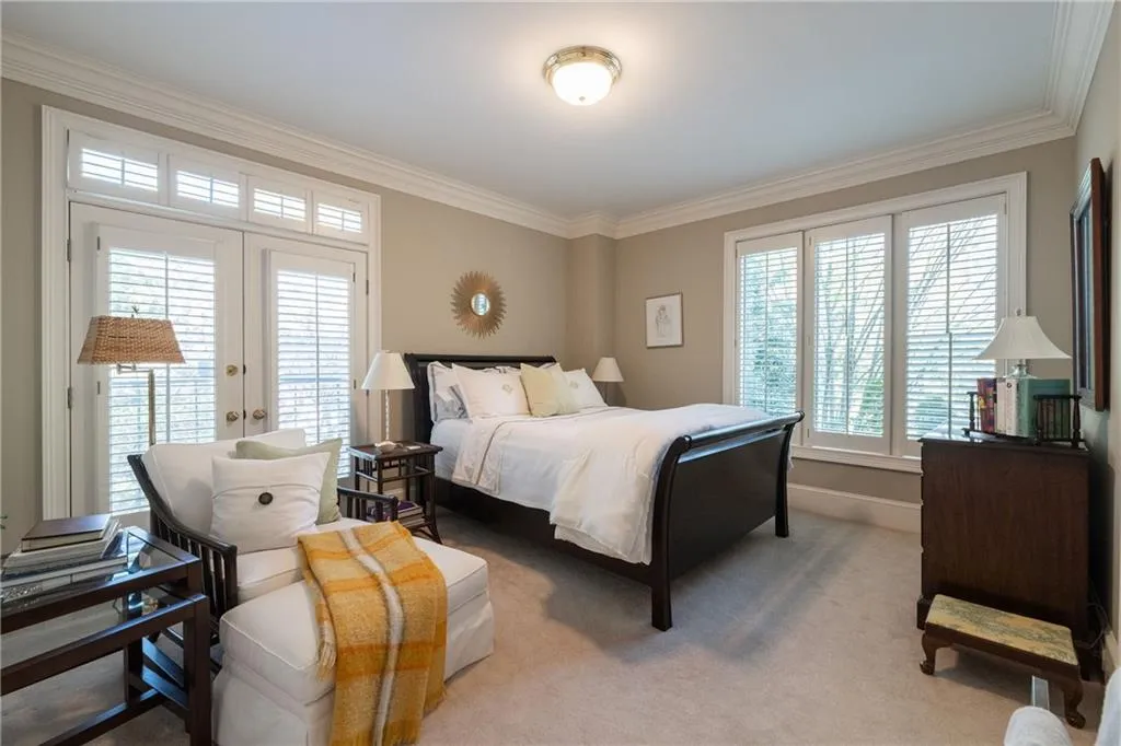 Guest bedroom