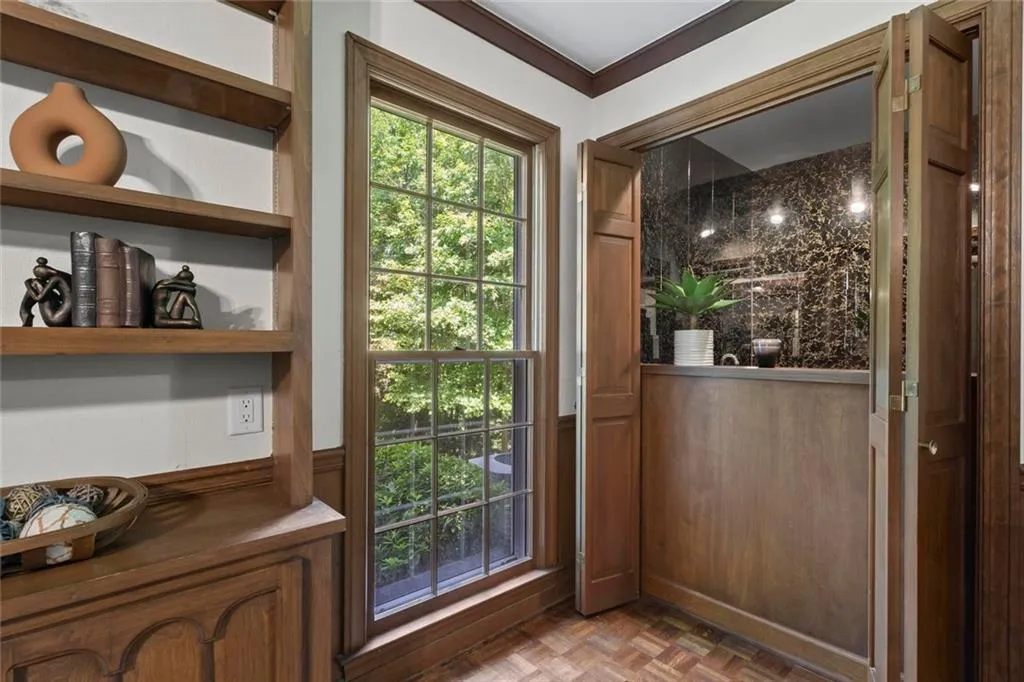 Wet Bar