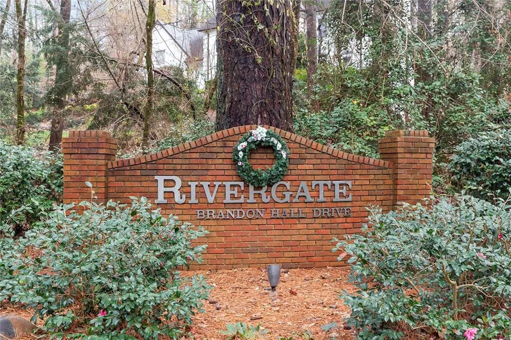1775 Brandon Hall Drive, Sandy Springs, Georgia 30350, 4 Bedrooms Bedrooms, ,4 BathroomsBathrooms,Residential,Sold,1775 Brandon Hall Drive,7192985