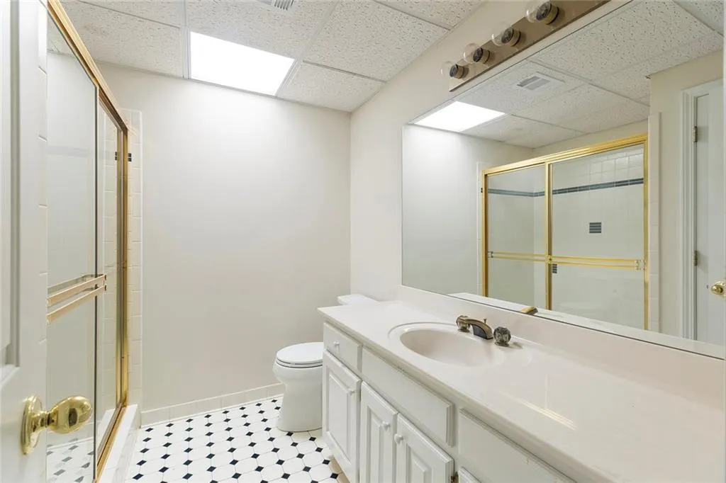 1775 Brandon Hall Drive, Sandy Springs, Georgia 30350, 4 Bedrooms Bedrooms, ,4 BathroomsBathrooms,Residential,Sold,1775 Brandon Hall Drive,7192985