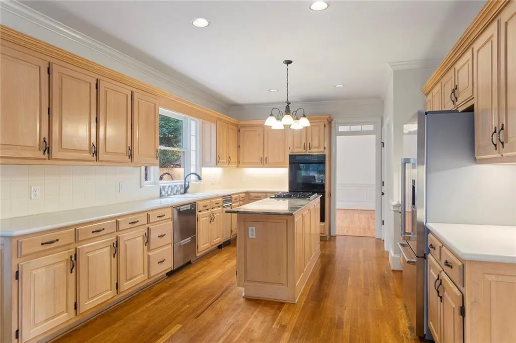 1775 Brandon Hall Drive, Sandy Springs, Georgia 30350, 4 Bedrooms Bedrooms, ,4 BathroomsBathrooms,Residential,Sold,1775 Brandon Hall Drive,7192985