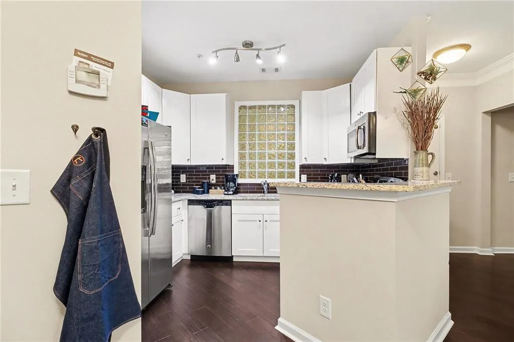 10 Perimeter Summit Boulevard Ne Unit 4432, Atlanta, Georgia 30319, 2 Bedrooms Bedrooms, 0 ,1 BathroomBathrooms,Residential,For Sale,10 Perimeter Summit Boulevard Ne Unit 4432,7700336