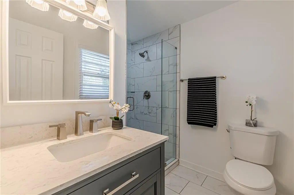 2649 Santa Barbara Drive Nw, Atlanta, Georgia 30318, 3 Bedrooms Bedrooms, ,2 BathroomsBathrooms,Residential,For Sale,2649 Santa Barbara Drive Nw,7509728