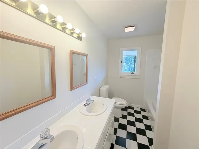 1170