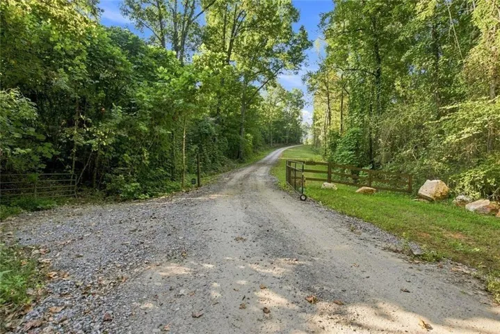 283 Leo Taylor Lane, Ball Ground, Georgia 30107