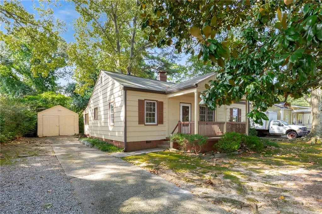 1951 Dresden Drive Ne, Brookhaven, Georgia 30319, 2 Bedrooms Bedrooms, ,1 BathroomBathrooms,Residential,For Sale,1951 Dresden Drive Ne,7630768