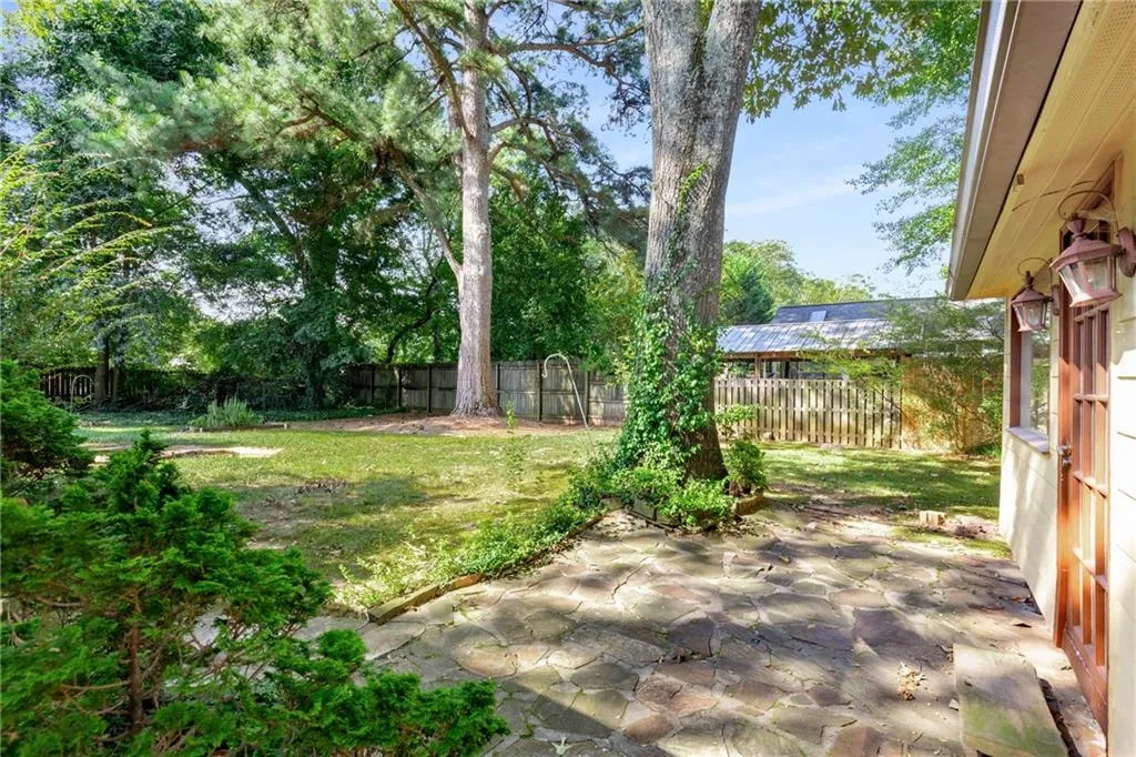 1951 Dresden Drive Ne, Brookhaven, Georgia 30319, 2 Bedrooms Bedrooms, ,1 BathroomBathrooms,Residential,For Sale,1951 Dresden Drive Ne,7630768