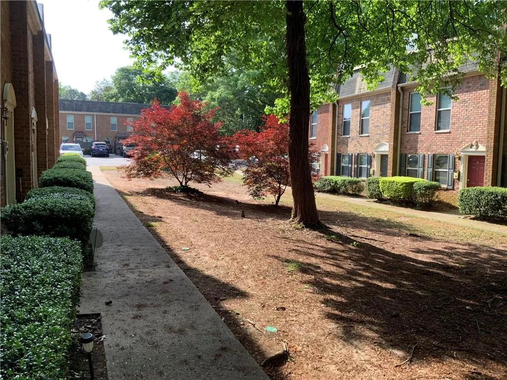 165 N River Drive Unit D, Sandy Springs, Georgia 30350, 2 Bedrooms Bedrooms, ,2 BathroomsBathrooms,Residential,Sold,165 N River Drive Unit D,7071098