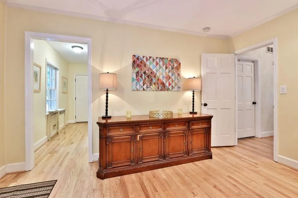 240 Glencourtney Drive, Sandy Springs, Georgia 30328, 4 Bedrooms Bedrooms, ,3 BathroomsBathrooms,Residential,Sold,240 Glencourtney Drive,6565452 240 Glencourtney Drive, Sandy Springs, Georgia 30328, 4 Bedrooms Bedrooms, ,3 BathroomsBathrooms,Residential,Sold,240 Glencourtney Drive,6565452