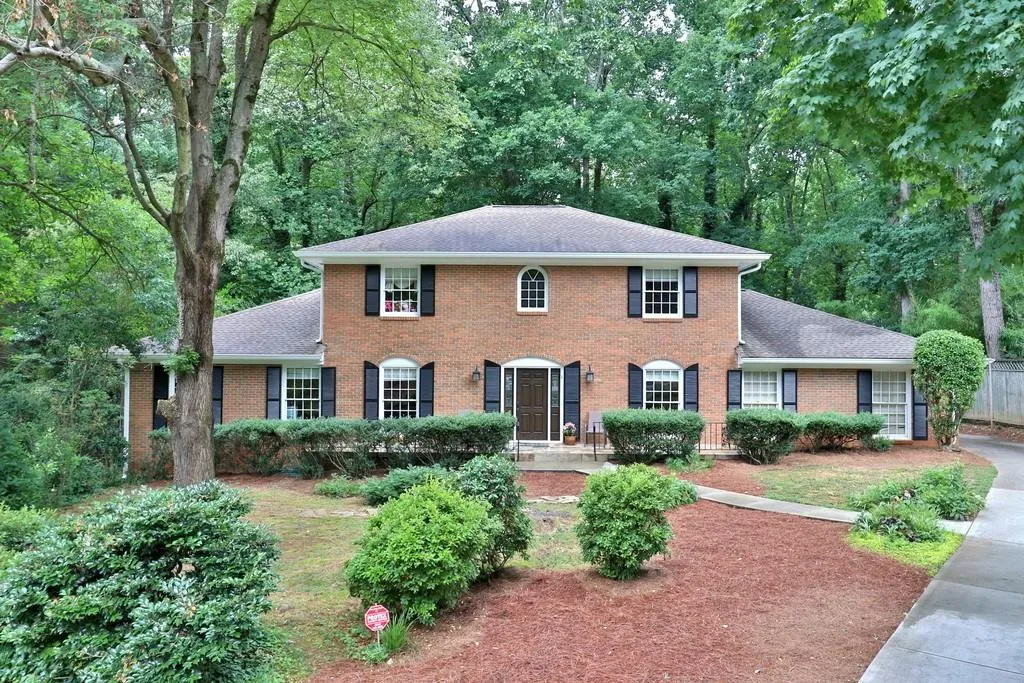 240 Glencourtney Drive, Sandy Springs, Georgia 30328, 4 Bedrooms Bedrooms, ,3 BathroomsBathrooms,Residential,Sold,240 Glencourtney Drive,6565452 240 Glencourtney Drive, Sandy Springs, Georgia 30328, 4 Bedrooms Bedrooms, ,3 BathroomsBathrooms,Residential,Sold,240 Glencourtney Drive,6565452