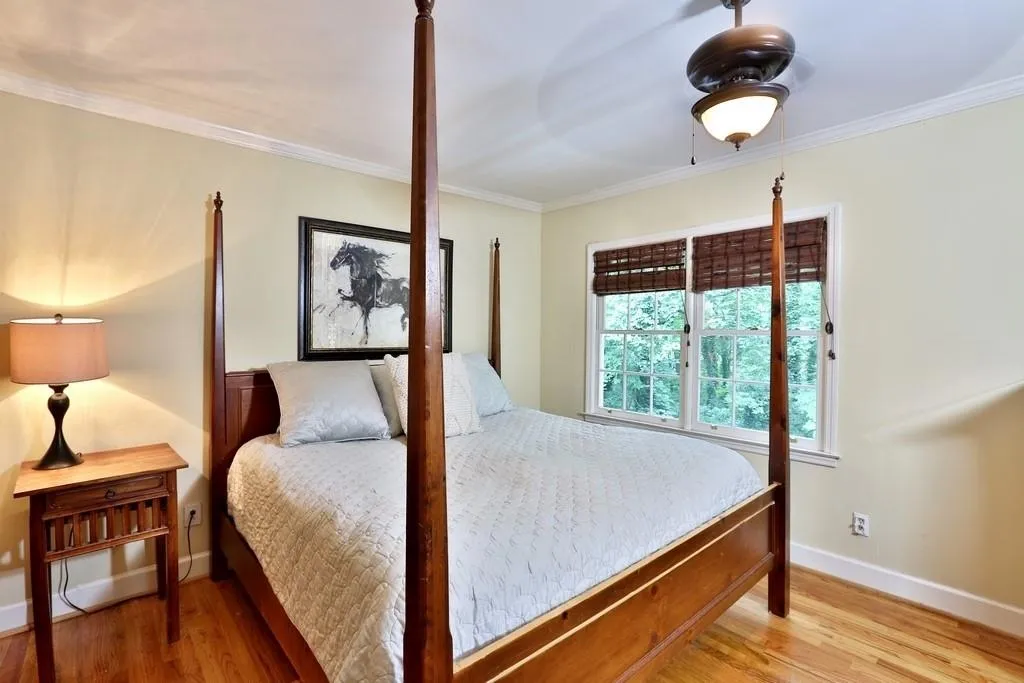 240 Glencourtney Drive, Sandy Springs, Georgia 30328, 4 Bedrooms Bedrooms, ,3 BathroomsBathrooms,Residential,Sold,240 Glencourtney Drive,6565452 240 Glencourtney Drive, Sandy Springs, Georgia 30328, 4 Bedrooms Bedrooms, ,3 BathroomsBathrooms,Residential,Sold,240 Glencourtney Drive,6565452