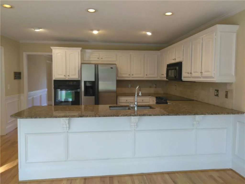 7165 Northgreen Drive, Atlanta, Georgia 30328, 3 Bedrooms Bedrooms, ,3 BathroomsBathrooms,Residential,Sold,7165 Northgreen Drive,5905156