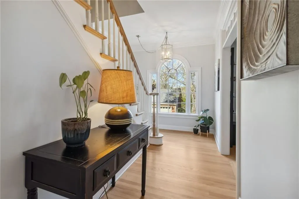 7155 Roswell Road Unit 11, Atlanta, Georgia 30328, 3 Bedrooms Bedrooms, ,2 BathroomsBathrooms,Residential,Sold,7155 Roswell Road Unit 11,7355299