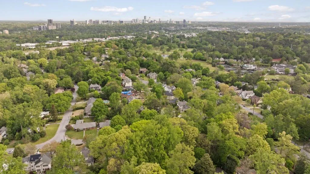 221 Robin Hood Road Ne, Atlanta, Georgia 30309, 5 Bedrooms Bedrooms, ,4 BathroomsBathrooms,Residential,For Sale,221 Robin Hood Road Ne,7634675