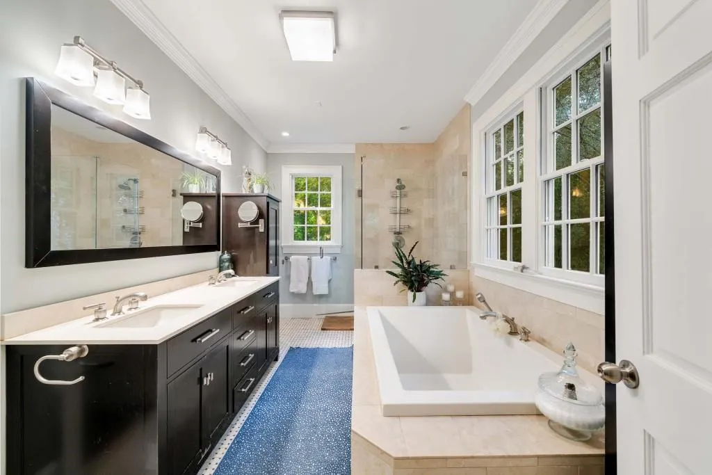 221 Robin Hood Road Ne, Atlanta, Georgia 30309, 5 Bedrooms Bedrooms, ,4 BathroomsBathrooms,Residential,For Sale,221 Robin Hood Road Ne,7634675