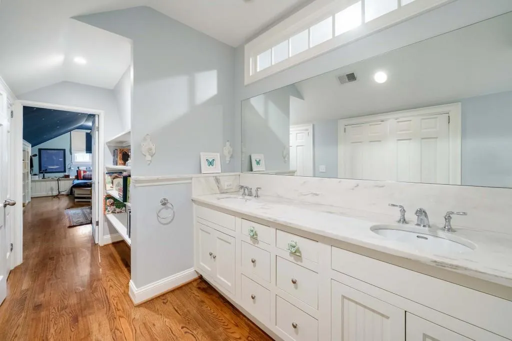 221 Robin Hood Road Ne, Atlanta, Georgia 30309, 5 Bedrooms Bedrooms, ,4 BathroomsBathrooms,Residential,For Sale,221 Robin Hood Road Ne,7634675
