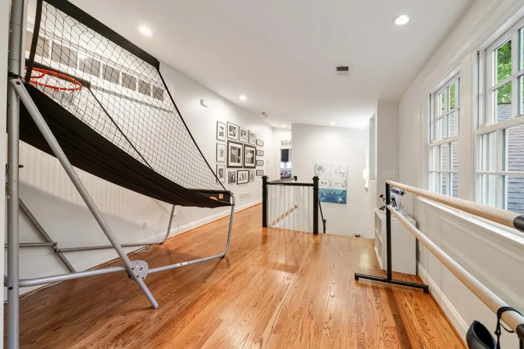 221 Robin Hood Road Ne, Atlanta, Georgia 30309, 5 Bedrooms Bedrooms, ,4 BathroomsBathrooms,Residential,For Sale,221 Robin Hood Road Ne,7634675