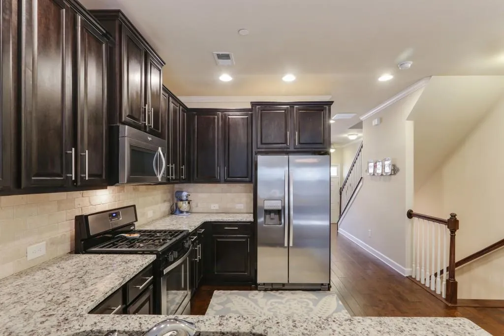 7345 Highland Bluff, Atlanta, Georgia 30328, 3 Bedrooms Bedrooms, ,3 BathroomsBathrooms,Residential,Sold,7345 Highland Bluff,6103706