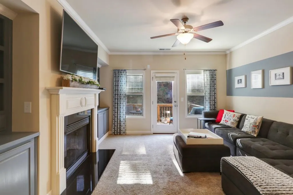 7345 Highland Bluff, Atlanta, Georgia 30328, 3 Bedrooms Bedrooms, ,3 BathroomsBathrooms,Residential,Sold,7345 Highland Bluff,6103706
