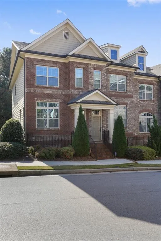 7345 Highland Bluff, Atlanta, Georgia 30328, 3 Bedrooms Bedrooms, ,3 BathroomsBathrooms,Residential,Sold,7345 Highland Bluff,6103706
