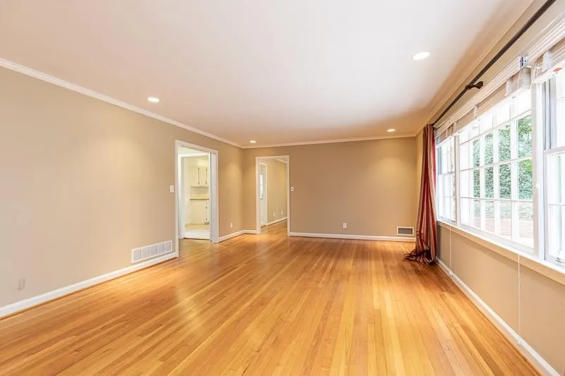 6336 Vernon Woods Drive, Sandy Springs, Georgia 30328, 3 Bedrooms Bedrooms, ,2 BathroomsBathrooms,Residential,Sold,6336 Vernon Woods Drive,6629135