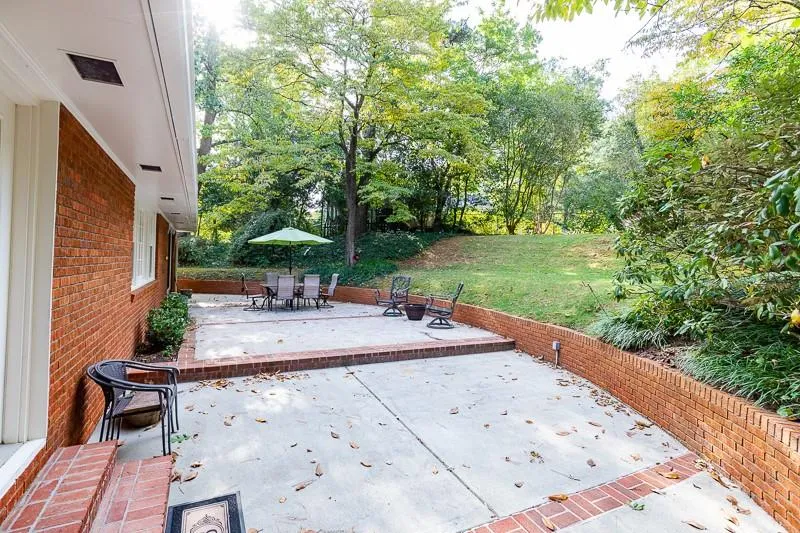 6336 Vernon Woods Drive, Sandy Springs, Georgia 30328, 3 Bedrooms Bedrooms, ,2 BathroomsBathrooms,Residential,Sold,6336 Vernon Woods Drive,6629135