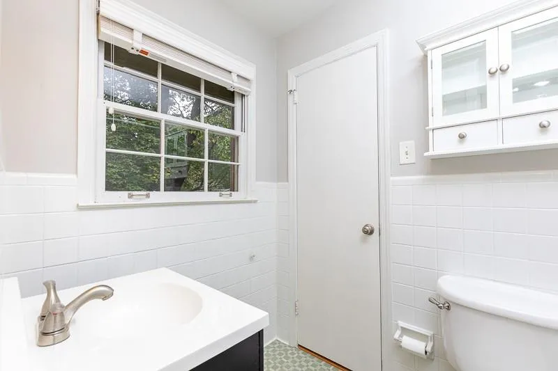 6336 Vernon Woods Drive, Sandy Springs, Georgia 30328, 3 Bedrooms Bedrooms, ,2 BathroomsBathrooms,Residential,Sold,6336 Vernon Woods Drive,6629135