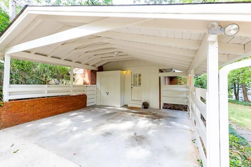 6336 Vernon Woods Drive, Sandy Springs, Georgia 30328, 3 Bedrooms Bedrooms, ,2 BathroomsBathrooms,Residential,Sold,6336 Vernon Woods Drive,6629135