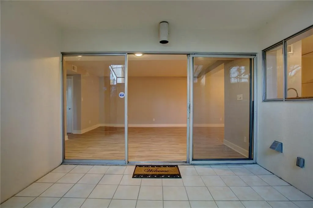 4300 Roswell Road Unit 60, Atlanta, Georgia 30342, 2 Bedrooms Bedrooms, ,2 BathroomsBathrooms,Residential,Sold,4300 Roswell Road Unit 60,5851671