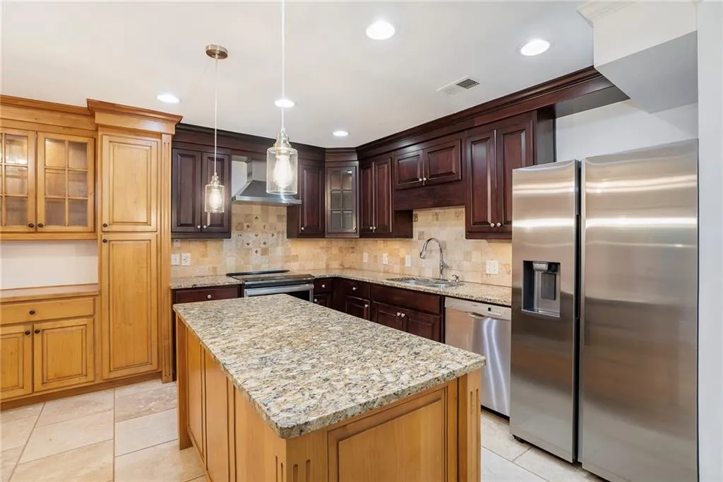 342 The Chace, Sandy Springs, Georgia 30328, 4 Bedrooms Bedrooms, ,3 BathroomsBathrooms,Residential,Sold,342 The Chace,7408890