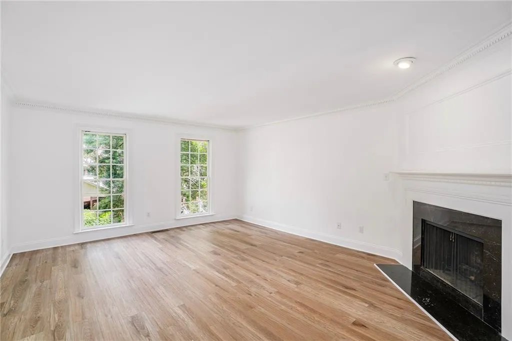 342 The Chace, Sandy Springs, Georgia 30328, 4 Bedrooms Bedrooms, ,3 BathroomsBathrooms,Residential,Sold,342 The Chace,7408890