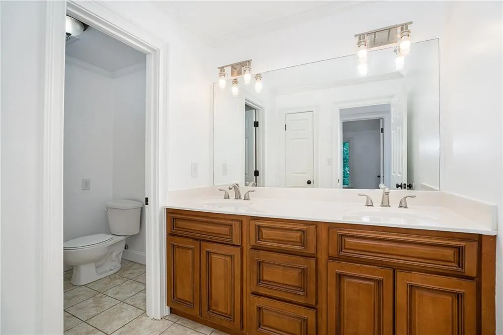 342 The Chace, Sandy Springs, Georgia 30328, 4 Bedrooms Bedrooms, ,3 BathroomsBathrooms,Residential,Sold,342 The Chace,7408890