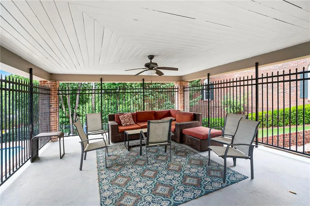 342 The Chace, Sandy Springs, Georgia 30328, 4 Bedrooms Bedrooms, ,3 BathroomsBathrooms,Residential,Sold,342 The Chace,7408890