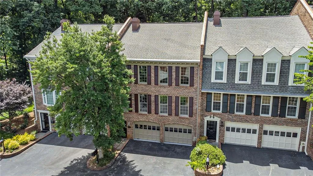 342 The Chace, Sandy Springs, Georgia 30328, 4 Bedrooms Bedrooms, ,3 BathroomsBathrooms,Residential,Sold,342 The Chace,7408890