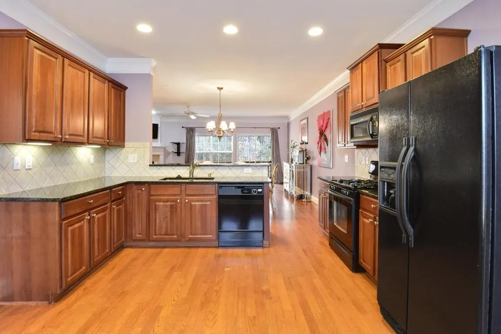 711 Coligny Court, Atlanta, Georgia 30350, 3 Bedrooms Bedrooms, ,3 BathroomsBathrooms,Residential,Sold,711 Coligny Court,5792603