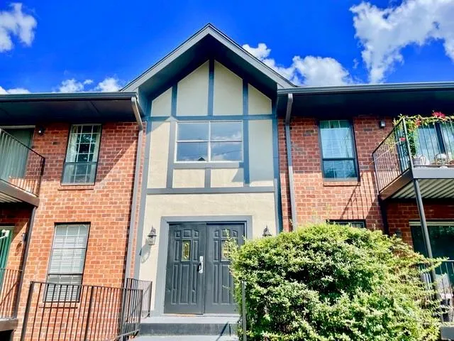 6851 Roswell Road Unit F8, Atlanta, Georgia 30328, 2 Bedrooms Bedrooms, ,2 BathroomsBathrooms,Residential,Sold,6851 Roswell Road Unit F8,7019726
