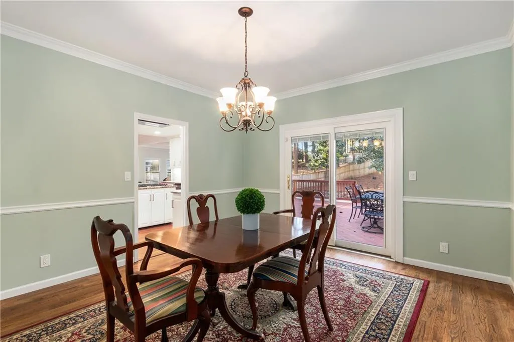 6350 Blackwater Trail, Sandy Springs, Georgia 30328, 5 Bedrooms Bedrooms, ,2 BathroomsBathrooms,Residential,Sold,6350 Blackwater Trail,7527117