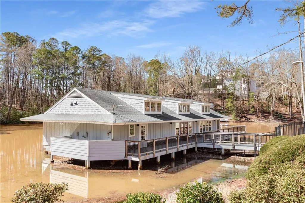 6350 Blackwater Trail, Sandy Springs, Georgia 30328, 5 Bedrooms Bedrooms, ,2 BathroomsBathrooms,Residential,Sold,6350 Blackwater Trail,7527117
