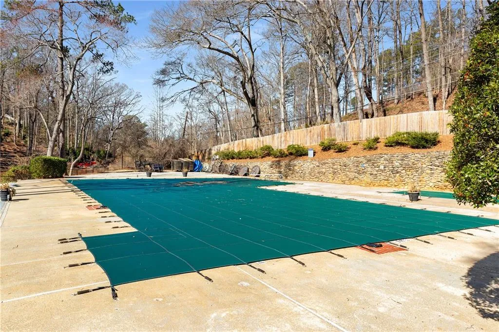 6350 Blackwater Trail, Sandy Springs, Georgia 30328, 5 Bedrooms Bedrooms, ,2 BathroomsBathrooms,Residential,Sold,6350 Blackwater Trail,7527117