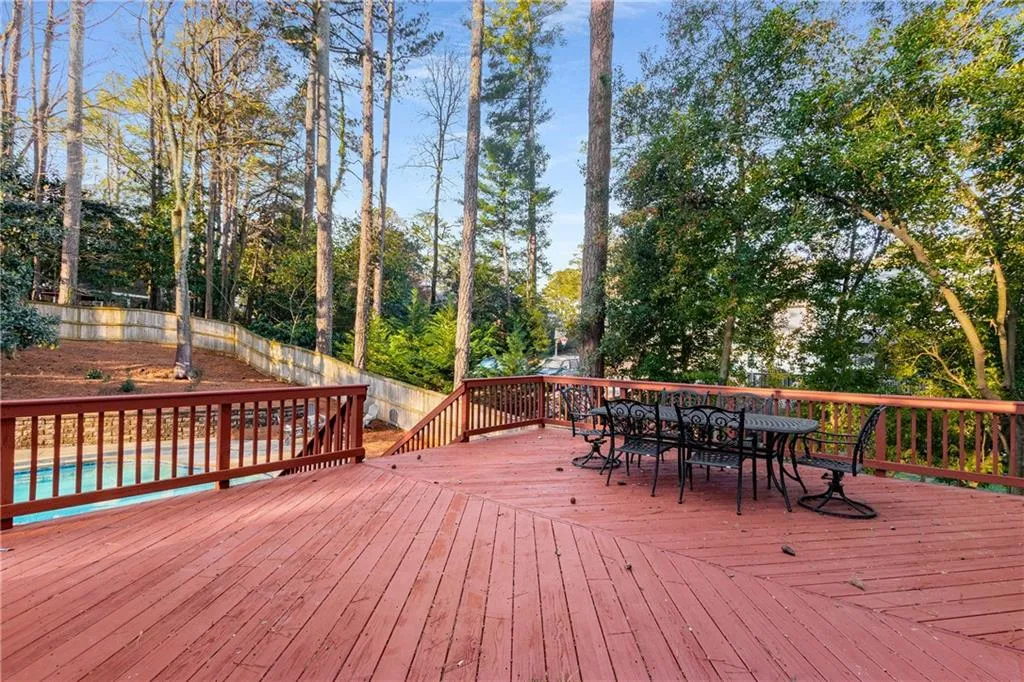 6350 Blackwater Trail, Sandy Springs, Georgia 30328, 5 Bedrooms Bedrooms, ,2 BathroomsBathrooms,Residential,Sold,6350 Blackwater Trail,7527117