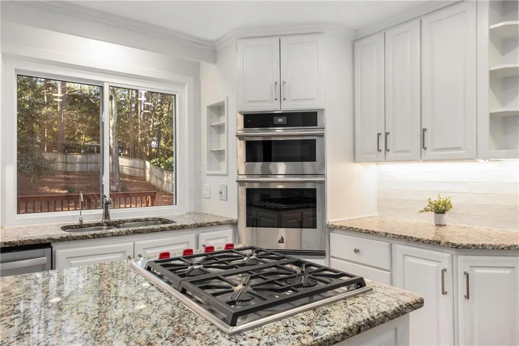 6350 Blackwater Trail, Sandy Springs, Georgia 30328, 5 Bedrooms Bedrooms, ,2 BathroomsBathrooms,Residential,Sold,6350 Blackwater Trail,7527117