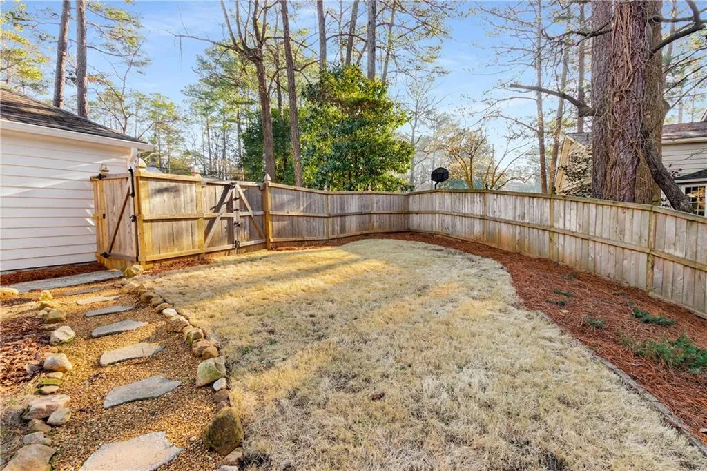 6350 Blackwater Trail, Sandy Springs, Georgia 30328, 5 Bedrooms Bedrooms, ,2 BathroomsBathrooms,Residential,Sold,6350 Blackwater Trail,7527117