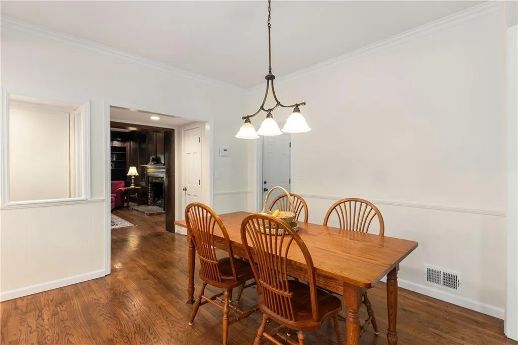 6350 Blackwater Trail, Sandy Springs, Georgia 30328, 5 Bedrooms Bedrooms, ,2 BathroomsBathrooms,Residential,Sold,6350 Blackwater Trail,7527117